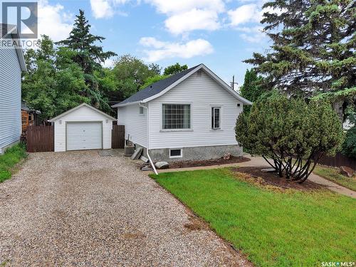 2524 Kelvin Avenue, Saskatoon, SK 