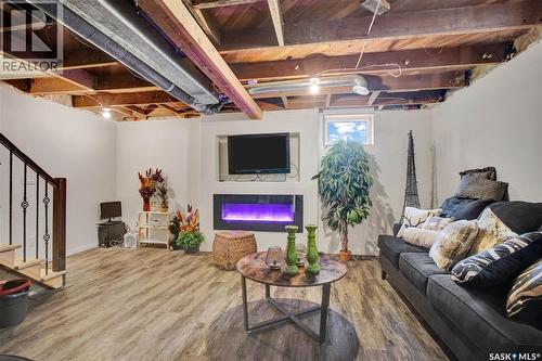 2524 Kelvin Avenue, Saskatoon, SK 