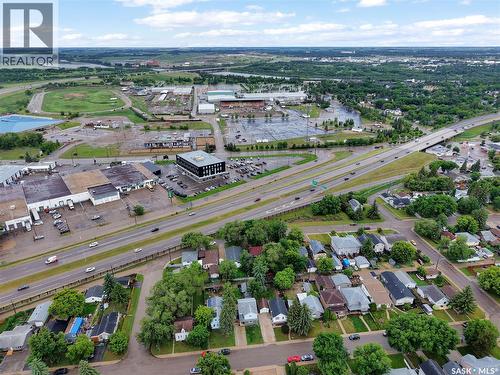 2524 Kelvin Avenue, Saskatoon, SK 