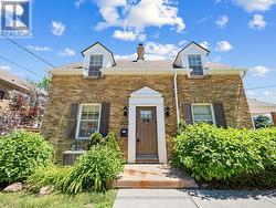 UPPER - 107 KENT STREET Whitby, ON L1N 4Y1