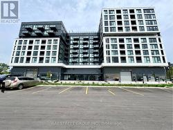 607 - 1037 THE QUEENSWAY Toronto, ON M8Z 0H5