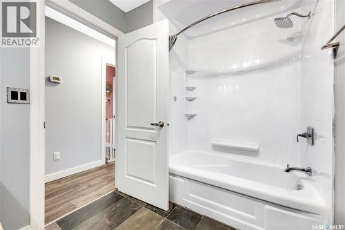 202 Brunst Crescent, Saskatoon, SK 