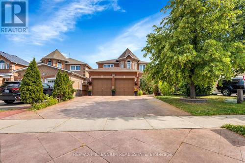 252 MOUNTAINBERRY ROAD  Brampton, ON L6R 1H9