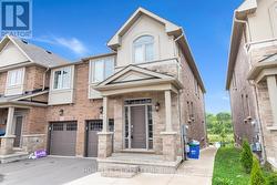 385 THRESHING MILL BOULEVARD Oakville, ON L6H 0P5