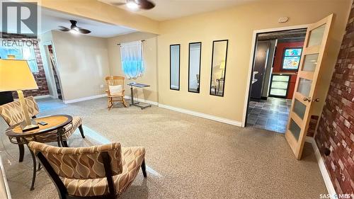217 2Nd Avenue, Maple Creek, SK 