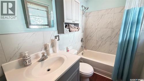 217 2Nd Avenue, Maple Creek, SK 