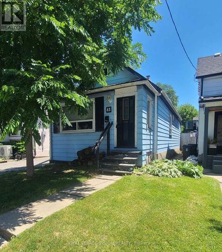 43 JILLSON AVENUE  Toronto, ON M6S 2P3