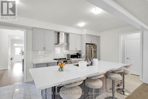 22 Ludlow Drive E, Barrie, ON 