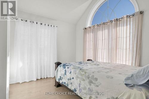 22 Ludlow Drive E, Barrie, ON 