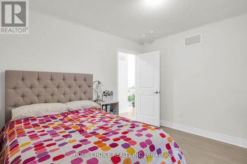 22 Ludlow Drive E, Barrie, ON 