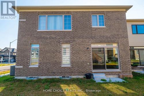 22 Ludlow Drive E, Barrie, ON 