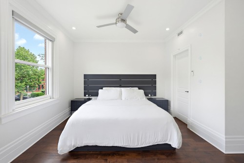 Master Bedroom - 382 Av. Grosvenor, Westmount, QC 