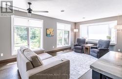 Living room. - 