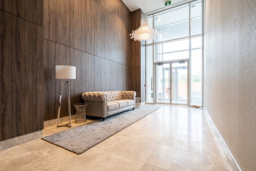 Mud Room - 606-5265 Av. De Courtrai, Montréal (Côte-Des-Neiges/Notre-Dame-De-Grâce), QC 