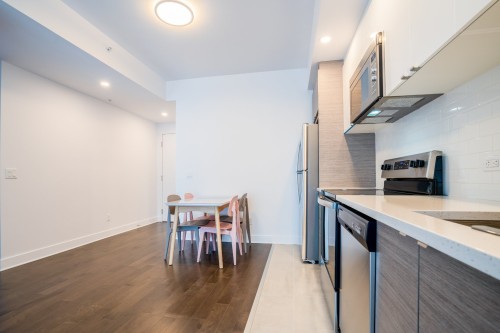 Living Room - 606-5265 Av. De Courtrai, Montréal (Côte-Des-Neiges/Notre-Dame-De-Grâce), QC 
