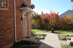 11 - 2614 DASHWOOD DRIVE Oakville, ON L6M 0K5