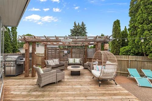 55 Rockcliffe Rd, Winnipeg, MB 