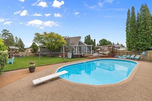 55 Rockcliffe Rd, Winnipeg, MB 