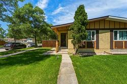 70 Harwood CR  Winnipeg, MB R3R 1W5