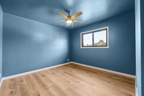 829 Talbot Ave, Winnipeg, MB 