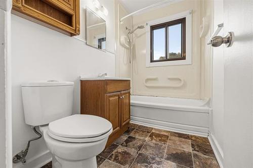 829 Talbot Ave, Winnipeg, MB 