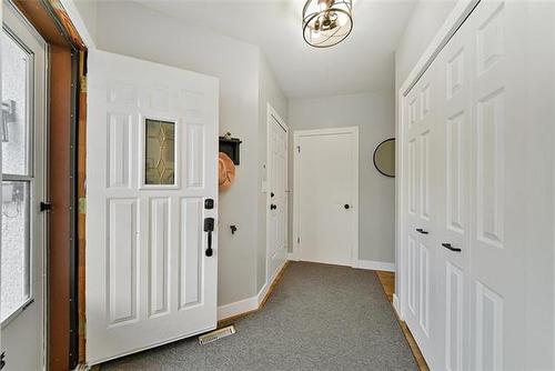 19 Maplegrove Rd, Winnipeg, MB 