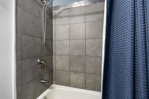 1121 Kimberly Ave, Winnipeg, MB 