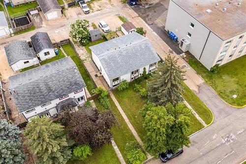 1121 Kimberly Ave, Winnipeg, MB 
