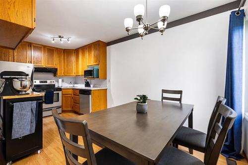 1121 Kimberly Ave, Winnipeg, MB 