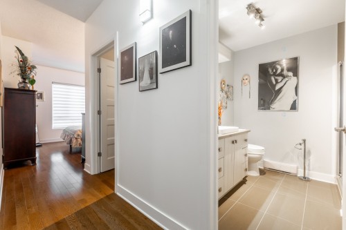 Den - 304-7755 Boul. St-Martin O., Laval (Sainte-Dorothée), QC - Indoor Photo Showing Other Room