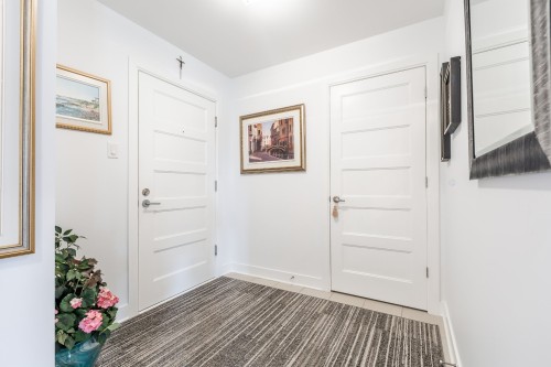 Mud Room - 304-7755 Boul. St-Martin O., Laval (Sainte-Dorothée), QC - Indoor Photo Showing Other Room