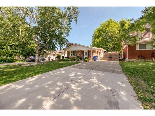 565 Plympton Street, Plympton-Wyoming, ON 