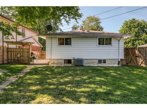 565 Plympton Street, Plympton-Wyoming, ON 