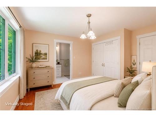 15 Gervais Crt, Fredericton, NB 