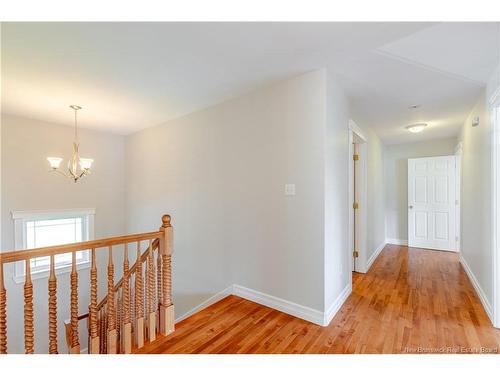 15 Gervais Crt, Fredericton, NB 