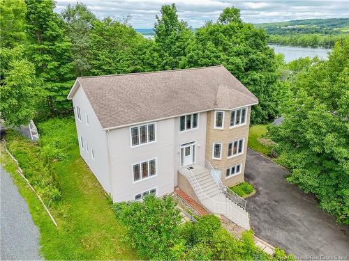 15 Gervais Crt, Fredericton, NB 