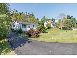74 Quispamsis RD  Quispamsis, NB E2E 1N7
