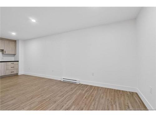 16 Cedric Crt, Dieppe, NB 