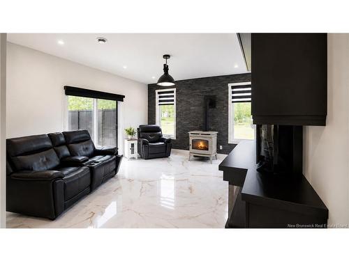 826 Ch Hinton, Dunlop, NB 