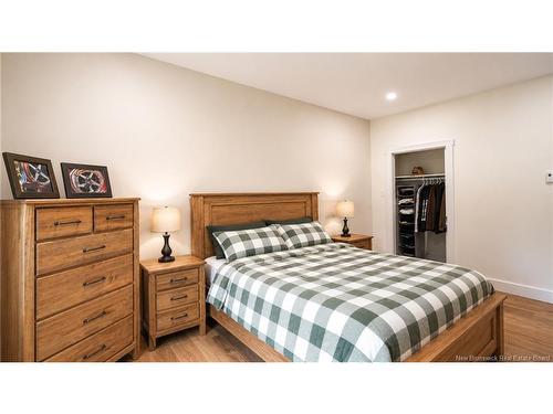 826 Ch Hinton, Dunlop, NB 