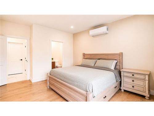 826 Ch Hinton, Dunlop, NB 