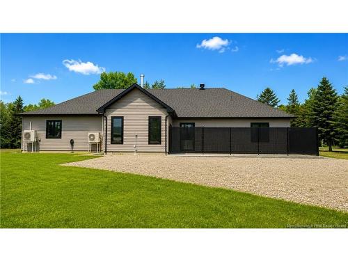 826 Ch Hinton, Dunlop, NB 