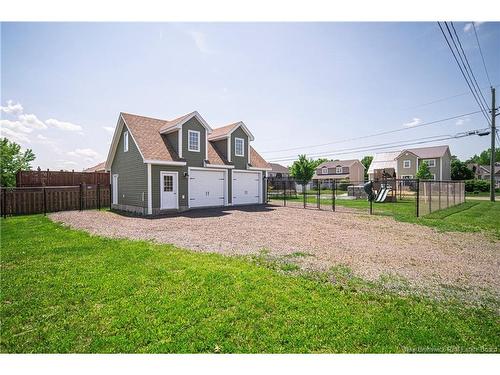10 Emma Crt, Fredericton, NB 