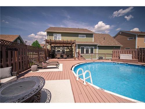 10 Emma Crt, Fredericton, NB 