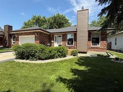 131 The Bridle PATH  Winnipeg, MB R3R 3B4