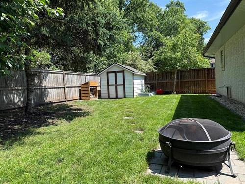 131 The Bridle Path, Winnipeg, MB 