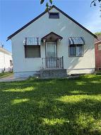 431 Horace ST  Winnipeg, MB R2H 0X4