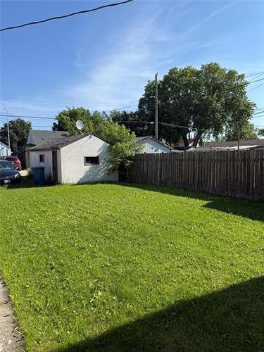 431 Horace St, Winnipeg, MB 
