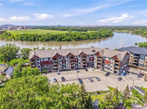 107-1946 St Mary's RD  Winnipeg, MB R2N 0L7