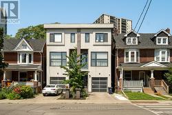 94 CAMBRIDGE AVENUE  Toronto, ON M4K 2L4